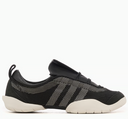 Y 3