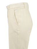 Crema di pantaloni di soffitta e fienile