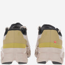 Al ejecutar las zapatillas de deporte CloudMonster Void