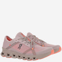 In esecuzione di scarpe da ginnastica Cloudflow