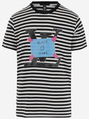 Schwarzer Punktzahlen Baumwoll -T -Shirt mit gestreiftem Muster
