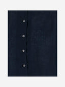 La sua camicia a maniche corta