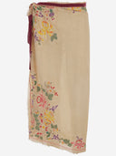 Faliero Sarti Pareo met bloemendecoratie