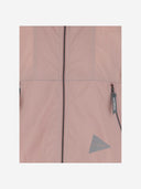 وتجول سترة الشتاء مع شعار