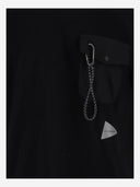 E vagare la maglietta con logo e gancio a scatto