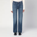 La madre ha lavato i jeans blu il calcio