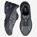 Homme X New Balance Sneakers 2010 V