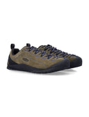 Scarpe da ginnastica appassionate