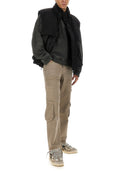 Rappresenta il giubbotto imbottito