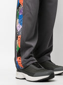 Childern af de uoverensstemmende trykt bandana bukser