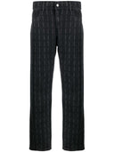 Los placeres impactan jeans de mezclilla