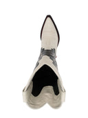 حذاء سونورا مطرز من جلد الغزال الغربي