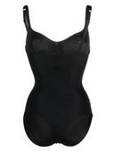 Wolford che modella il corpi di corde