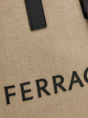 Bolso de lona del logotipo de Ferragamo