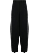 Die Attico -Strasssteine ​​beschreiben die Gabardinenhose