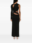 クリストファー・エスバーは、片方の肩の長いドレスを事前に切り取りました