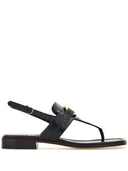 Sandalias de tanga de cuero de ferragamo gancini