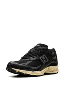 New Balance M2002 R Sneakers