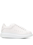 Alexander McQueen Sneakers de gran tamaño