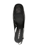 E 'clat perforierte Leder -Slingback -Pumpen