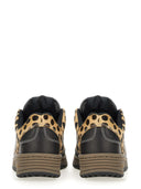 Conversare sneaker "armi"