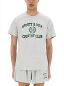 Camiseta universitaria deportiva y rica