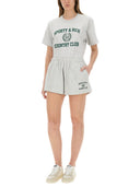 Camiseta universitaria deportiva y rica