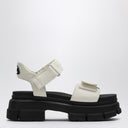 Ugg Ashton caviglia sandali bianchi