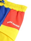 Bobo wählt Badeanzug