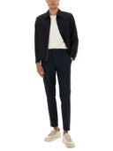 Boss rilassato in forma sulla maglietta