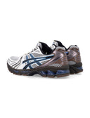 Asics-Turnschuhe