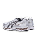 Asics-Turnschuhe