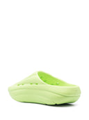 ugg foamo 슬라이드