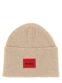 로고와 휴고 비니 모자