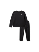 La camiseta de North Face con pantalones