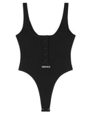 Prążkowane body Versace.