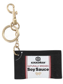 Anya Hindmarch Llavero "Salsa de Soja Kikkoman"