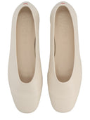 عايدة الراقصة "كيرستن"