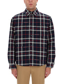 قميص غوتشي مع الشعار