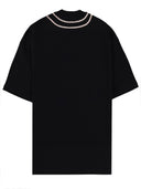 موسكينو تي شيرت مع الشعار