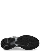 Salomon "Xt Whisper" Sneaker