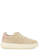 Pelle의 Woolrich 스니커즈