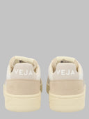 Veja Sneaker "V 82"