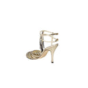 Cabeceo With Heel