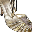 Cabeceo With Heel