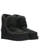 Mou botas negras