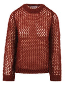 Maleri di soffitta e fienile marroni