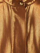 Attico e camicie fienili marroni