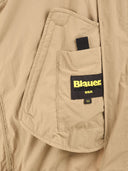 Blauer Mäntel