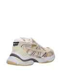 Beige de zapatillas de deporte de cenizas